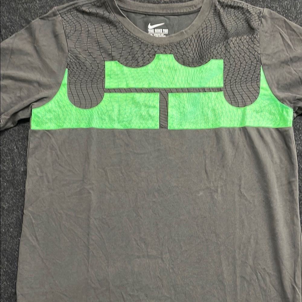 Nike Gray and Green Dri-Fit Graphic Tee